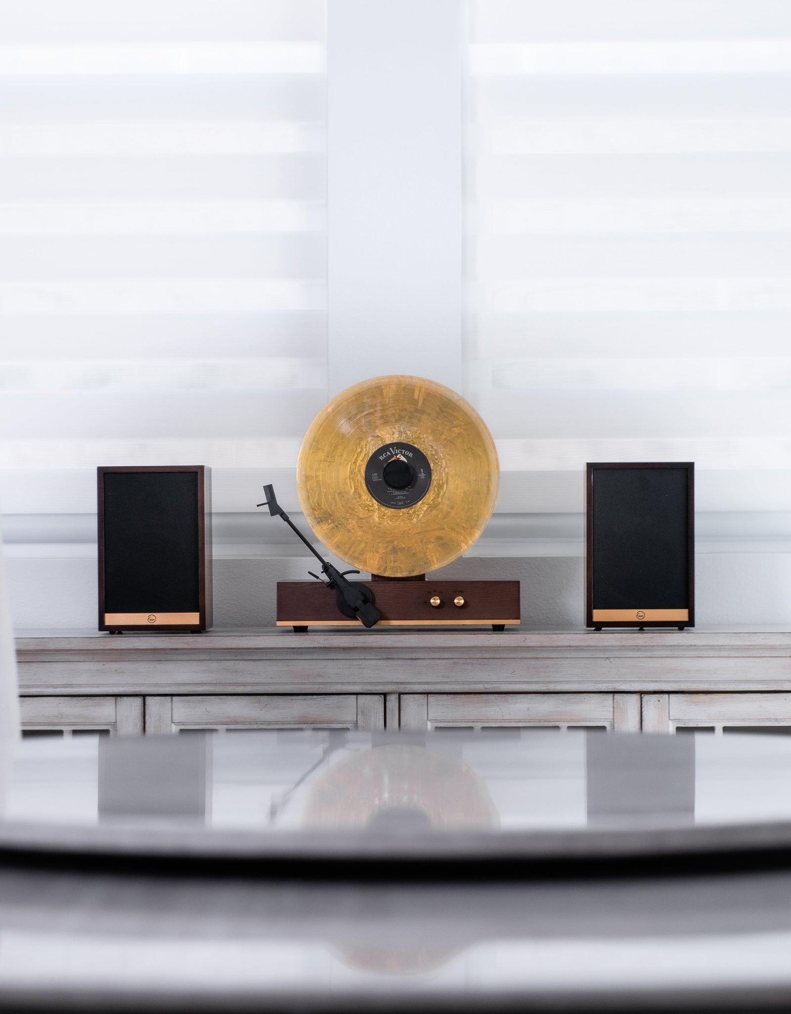 Fuse Audio GLD Vertical Vinyl Record Player